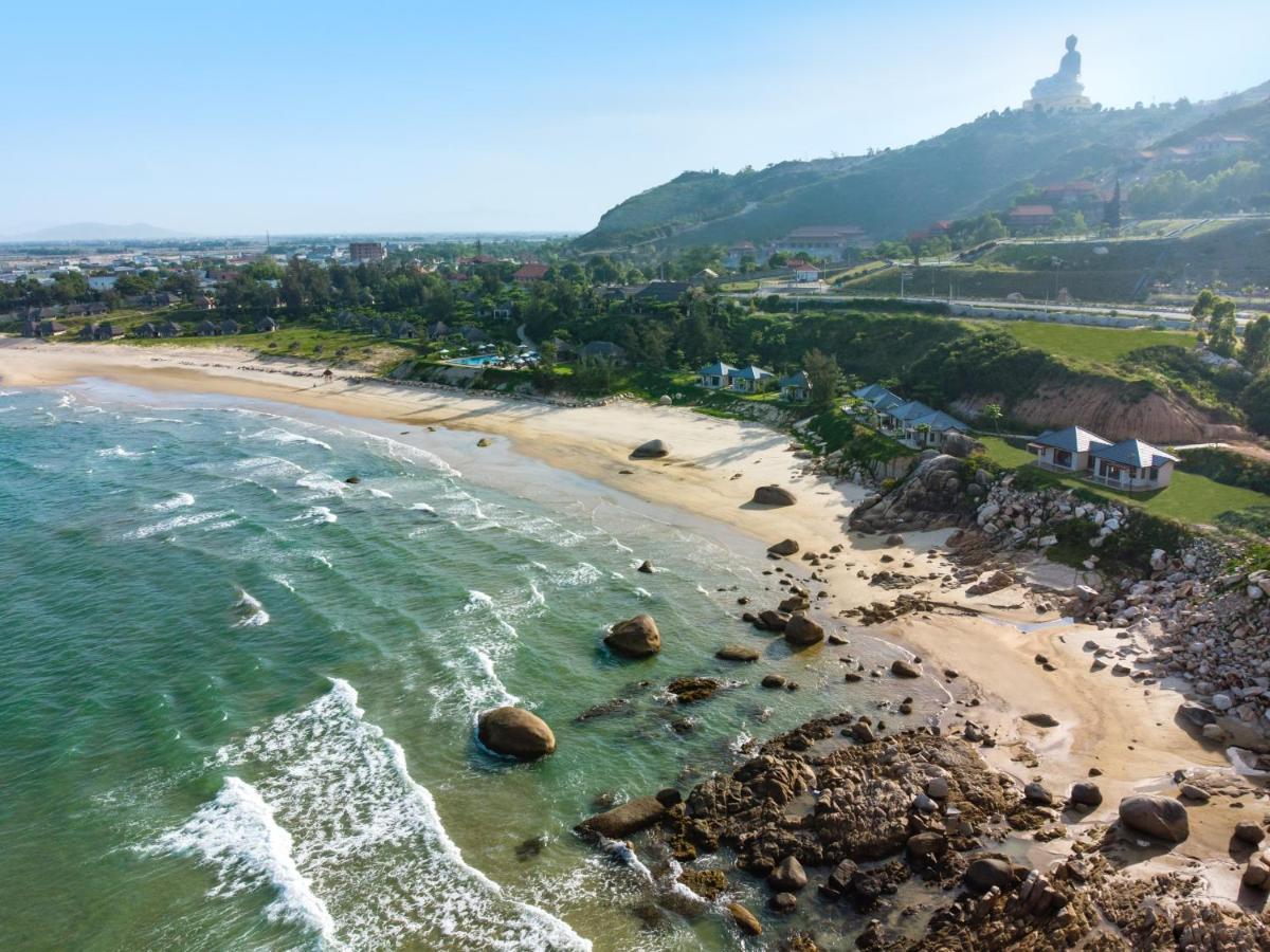 Crown Retreat Quy Nhon Resort Екстериор снимка