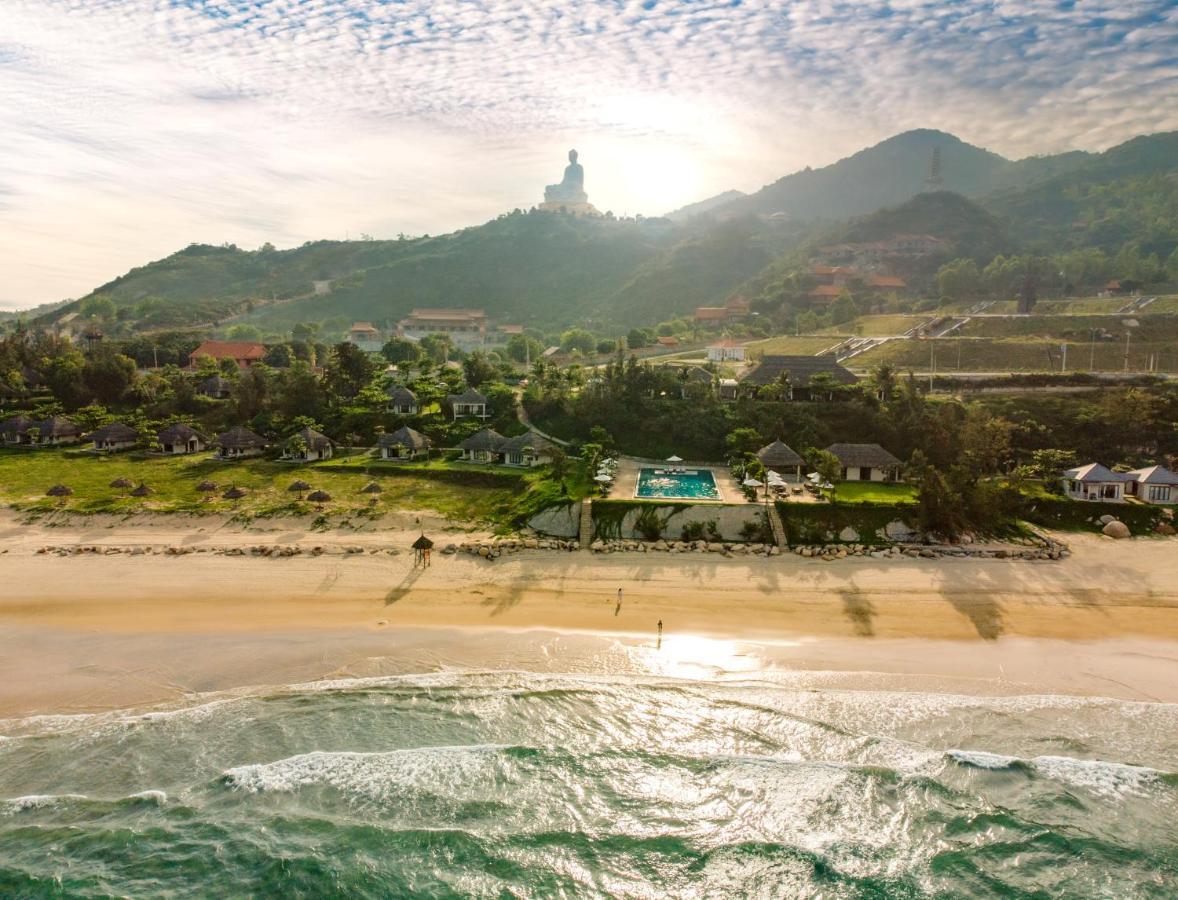 Crown Retreat Quy Nhon Resort Екстериор снимка