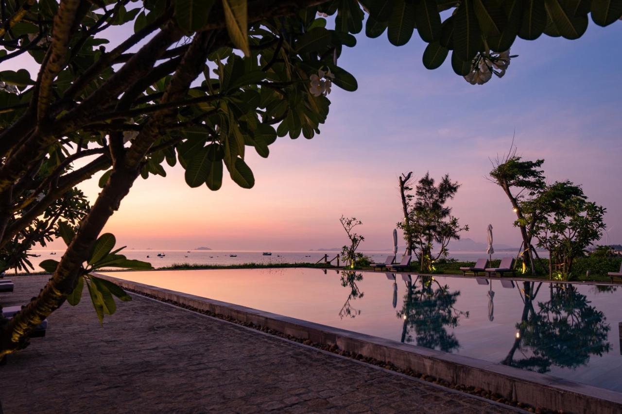 Crown Retreat Quy Nhon Resort Екстериор снимка