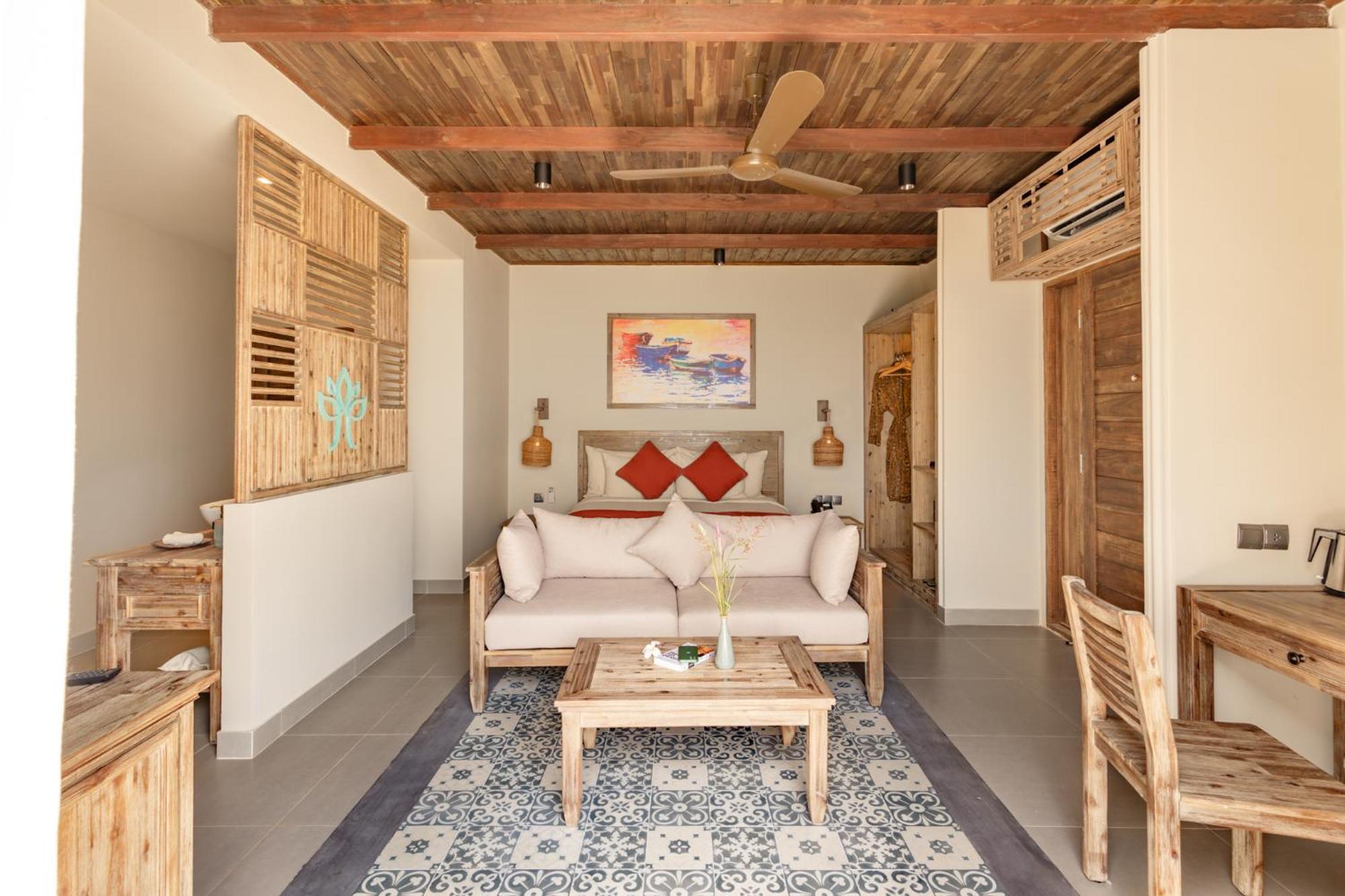 Crown Retreat Quy Nhon Resort Екстериор снимка