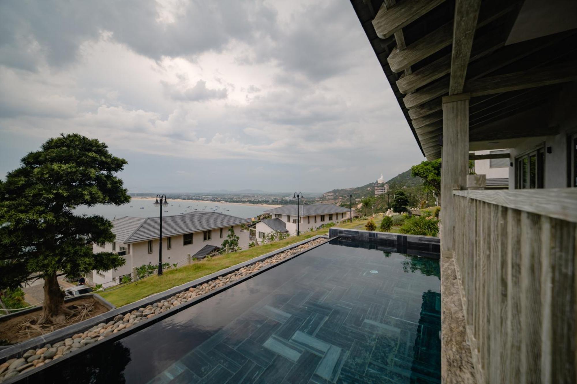 Crown Retreat Quy Nhon Resort Екстериор снимка