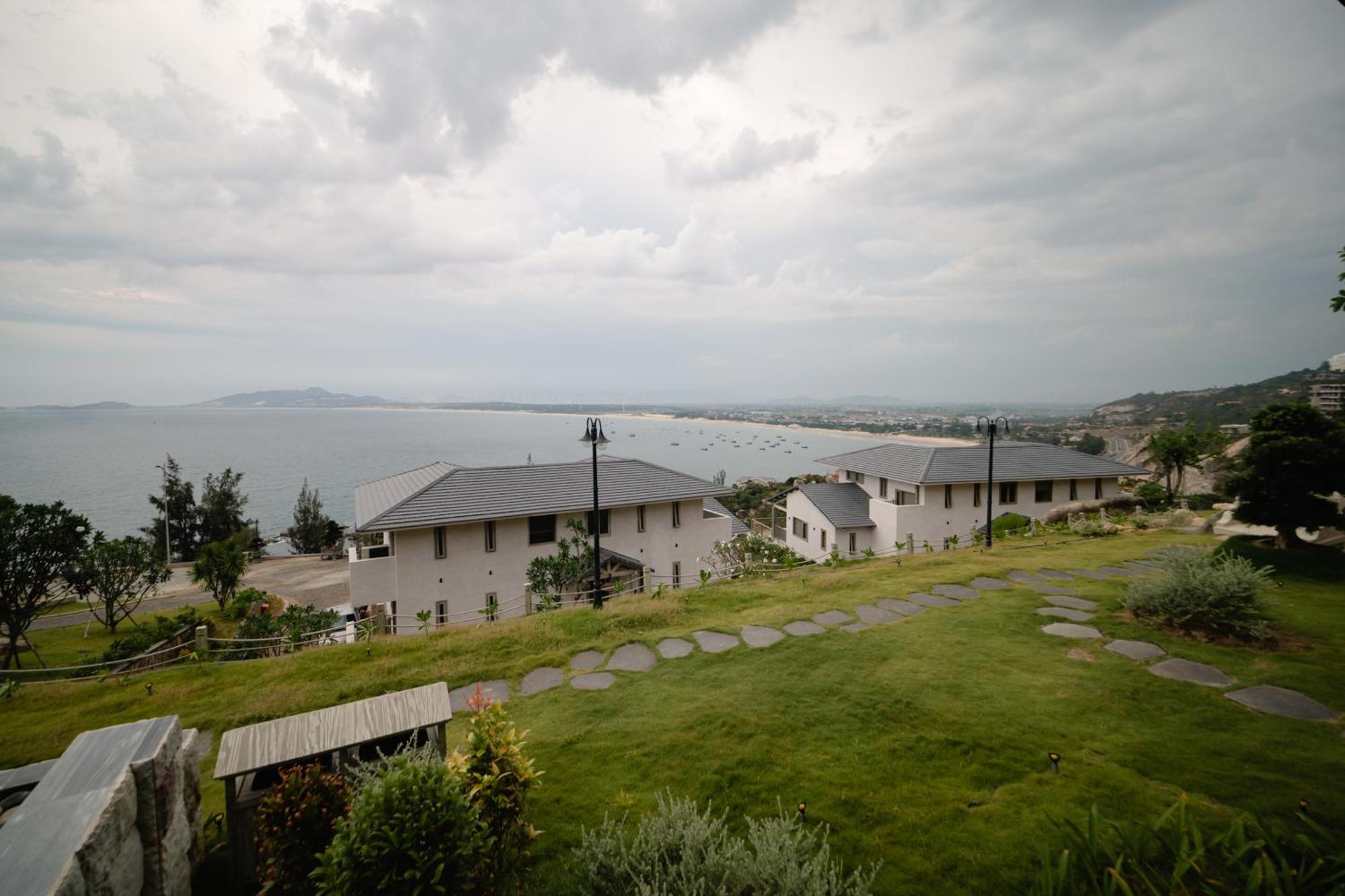 Crown Retreat Quy Nhon Resort Екстериор снимка